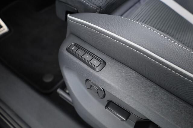 Skoda Kodiaq 1.5 TSI PHEV Sportline Business | Pano | Elek. Trekhaak | Memory Seat | Stoel-Stuurverw. | Keyless | Adapt. Cruise | Apple CarPlay