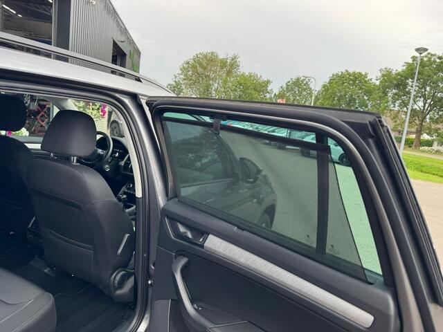 Skoda Kodiaq 1.5 TSI TOUR editie Carplay Stoelverwarming Deurbeschermers ACC Zonnescherm erg vol!