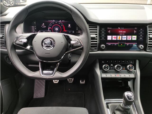 Skoda Kodiaq 1.5 TSI Sportline Business Stoel+Stuurwielverwarming - Achteruitrijcamera - Virtual cockpit - Apple Carplay - NL auto