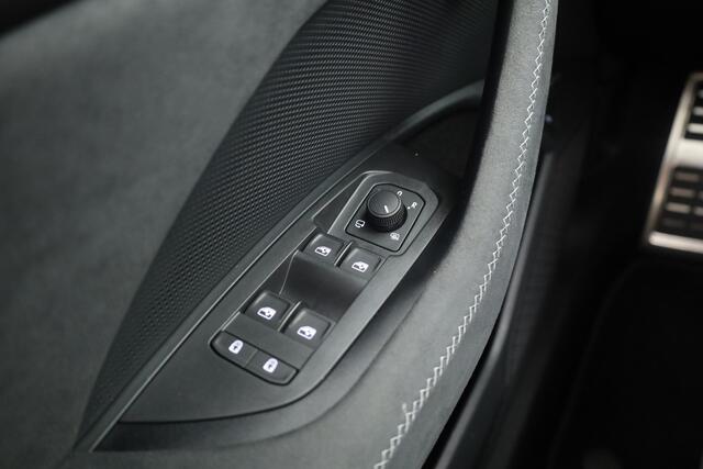 Skoda Kodiaq 1.5 TSI PHEV Sportline Business | Pano | Adapt. Cruise | Camera+PDC | CarPlay | Elek. Trekhaak | Memory | 4x Stoelverw. | Dodehoek. V