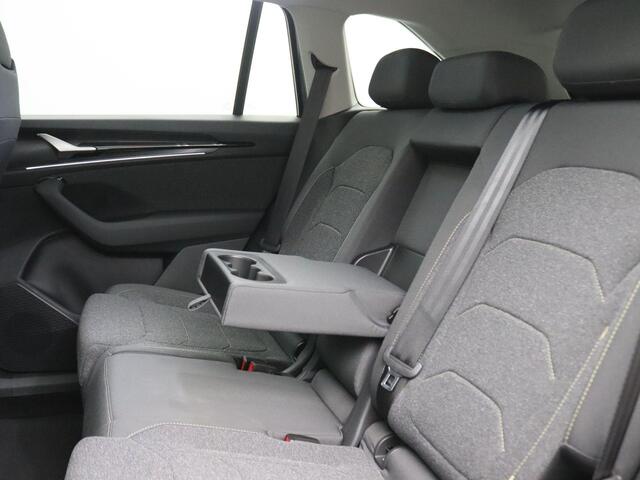 Skoda Kodiaq 1.5 TSI PHEV Business Edition Plus Pano-Schuifdak, Trekhaak, 19` LM Velgen, Stoelverwarming, Keyless, Virtual Pedal, Navi, Side Assist, Stuurwielverwarming, Memorystoel