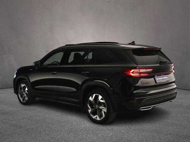 Skoda Kodiaq Sportline Business 1.5 TSI PHEV 204pk DSG Automaat Trekhaak, Panoramadak, Adaptive cruise control, Elektrische achterklep, Achteruitrijcamera