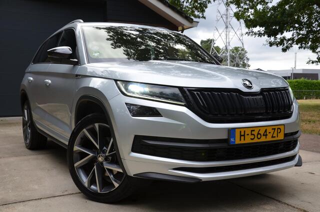 Skoda Kodiaq 1.5 TSI Sportline Business Automaat/Navi/Led/Ecc/Pdc/Achteruitrij-camera/Stoelverwarming/Half-Leer/Privacy-Glass/Cruise control adaptief/Elektrisch verstelb. bestuurdersstoel met geheugen