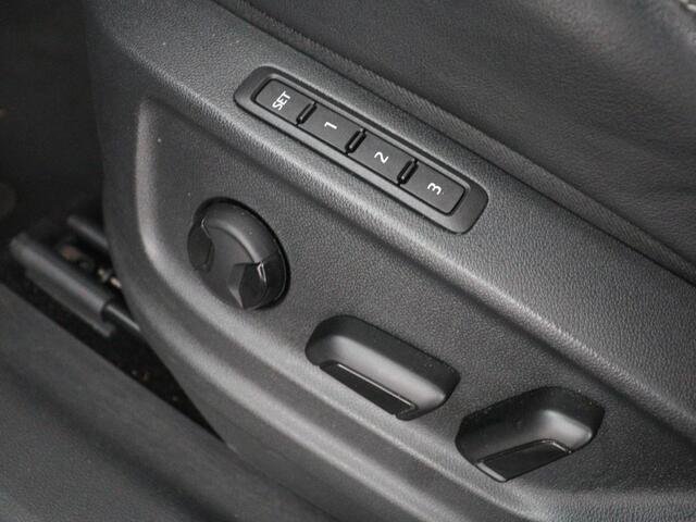 Skoda Kodiaq 1.5 TSI Sportline Business | Leder/alcantara | Memory | Cruise control | Stuur/stoel verwarming | Canton Sound | Carplay | Carplay | Camera | Park assist | Trekhaak | Elektrische achterklep