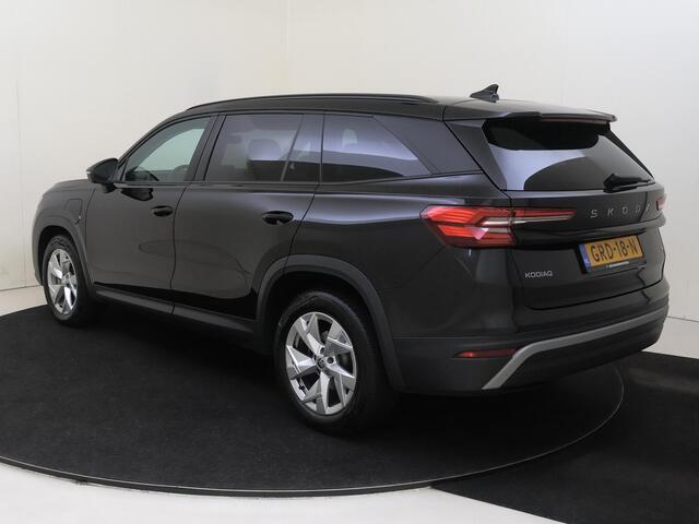 Skoda Kodiaq 1.5 TSI PHEV Tour Edition | SoH 98% | Trekhaak | Achteruitrijcamera | Bestuurdersstoel met memory | Keyless | Adaptieve cruise control | Stoelverwarming | 3-zone airco | Dodehoekdetectie | Navigatie |