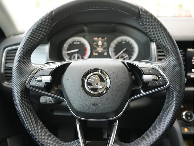 Skoda Kodiaq 1.5 TSI Business Edition | Elektrisch glazen panorama-dak | Trekhaak | Draadloze Telefoonlader |