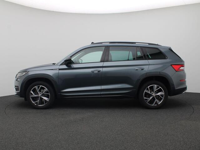 Skoda Kodiaq 1.5 TSI Sportline Business 7p. 150PK DSG Panoramadak, Achteruitrijcamera, Navi, 19" LM Velgen, Keyless, Side Assist, Adaptieve Cruise Control