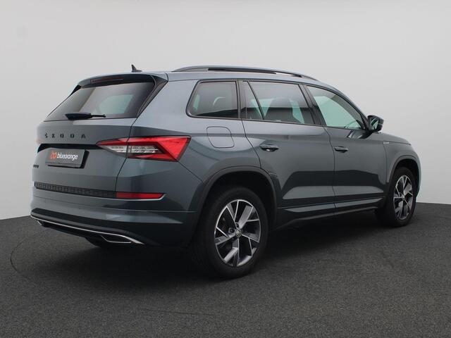Skoda Kodiaq 1.5 TSI Sportline Business 7p. 150PK DSG Panoramadak, Achteruitrijcamera, Navi, 19" LM Velgen, Keyless, Side Assist, Adaptieve Cruise Control