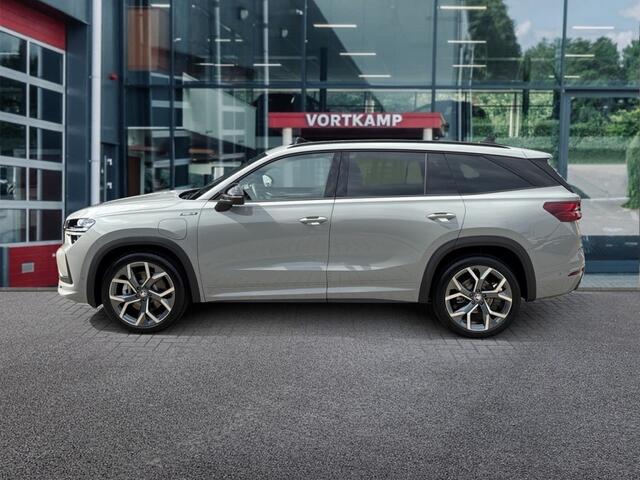 Skoda Kodiaq 1.5 TSI PHEV SPORTLINE FISCAAL LAAG!! TREKHAAK/20''/PANO-DAK/ELEK-KLEP/ACC/360-CAMERA