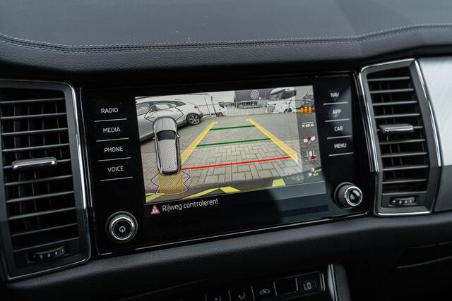 Skoda Kodiaq 1.5 TSI DSG Business Edition | Achteruitrijcamera | Parkeersensoren | Keyless Entry | Elektrische Achterklep | Navigatie Amundsen | Apple Carplay | Android Auto | LED Koplampen | Lichtmetalen Velgen 18 inch
