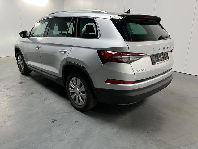 Skoda Kodiaq 1.5 TSI Ambition Tour / AUTOMAAT/ PANO/ TREKHAAK/ PARK.SENSOREN V+A/ CAMERA/ ACC/ SMARTLINK/ STUUR+STOELVERWARM./ ELEK.ACHTERKLEP/ DIGITAL DASH/ NAVI/ DAB/ CLIMA/ LED/ 19'' LMV