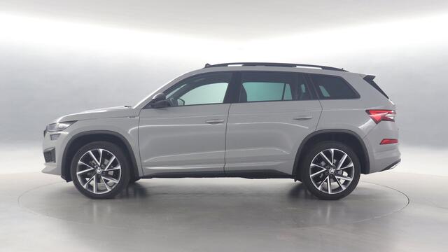 Skoda Kodiaq 1.5 TSI 150pk Sportline Business DSG / Panoramadak / Stoelverwarming / Camera / Elek. verst. Bestuurdersstoel Zwenkbare Trekhaak