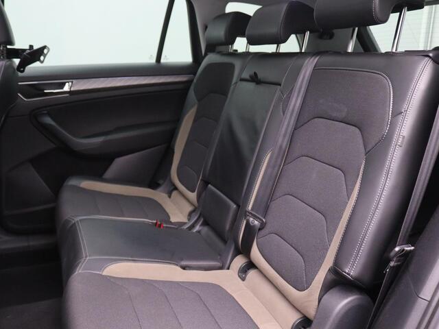 Skoda Kodiaq 1.5 TSI Business Edition Plus 7p. 150PK DSG Panoramadak, Trekhaak, 18" LM Velgen, Memorystoelen, Elektr. Achterklep, Matrix LED-Verlichting, Stoelverwarming