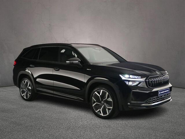 Skoda Kodiaq 1.5 TSI PHEV Sportline Business 204pk DSG Automaat, Trekhaak, Panoramadak, Stoelverwarming, Stuurverwarming, Achteruitrijcamera, Matrix LED koplampen, Elektrische achterklep, Parkeersensoren, Navigatie, App-connect