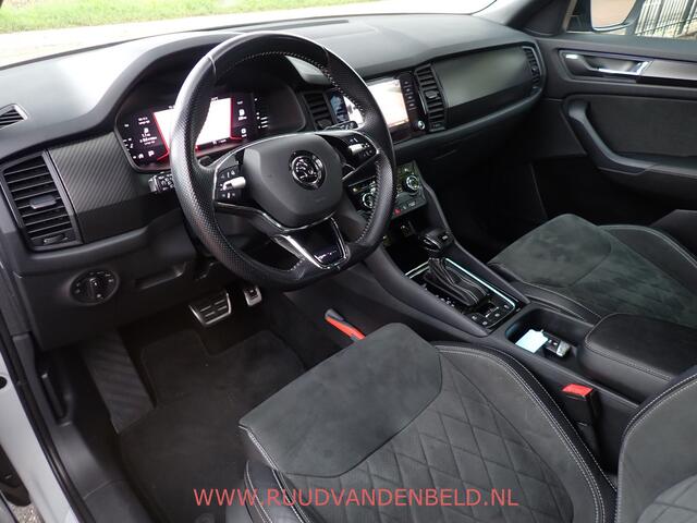 Skoda Kodiaq 1.5 TSI SPORTLINE 7-PERS / TREKHAAK / CARPLAY / CAMERA / KEYLESS / MEMORY
