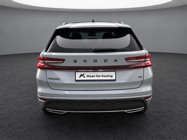 Skoda Kodiaq 1.5 TSI 204pk DSG PHEV Sportline Business · Panoramadak · Camera · Wegklapbare Trekhaak · Keyless · Elek. Voorstoel · 19'' Inch · Garantie t/m 29-06-2030 of 100.000km