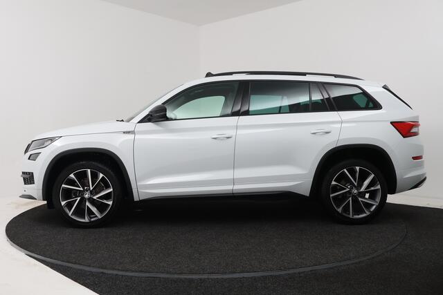 Skoda Kodiaq 1.5 TSI Sportline Business 7p. (DIGITALE COCKPIT, PANORAMADAK, TREKHAAK, STOELVERWARMING, CAMERA)