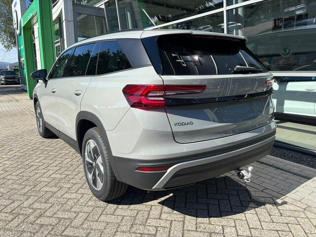 Skoda Kodiaq Business Edition 1.5 TSI PHEV 204 PK DSG Automaat | Trekhaak | extra getint glas |