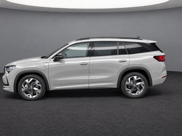 Skoda Kodiaq 1.5 TSI 204pk DSG PHEV Sportline Business · Panoramadak · Wegklapbare Trekhaak · Camera · Elek. Voorstoel · Elek. Achterklep · 19'' Inch · Garantie t/m 24-06-2030 of 100.000km