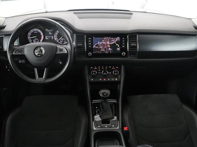 Skoda Kodiaq 1.5 TSI Limited Business Edition 7p. | Trekhaak | Pano.Dak | Camera | Sfeerverlichting | Stoelverwarming | LED | 7 Persoons