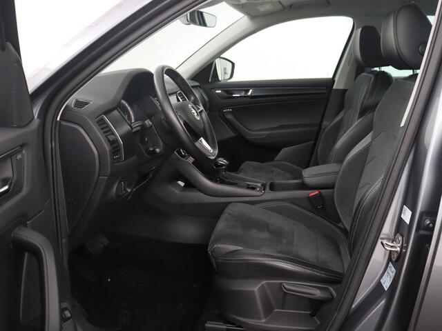 Skoda Kodiaq 1.5 TSI Limited Business Edition 7p. | Trekhaak | Pano.Dak | Camera | Sfeerverlichting | Stoelverwarming | LED | 7 Persoons