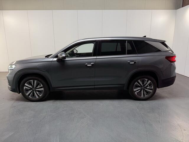 Skoda Kodiaq 1.5 TSI PHEV Selection / GARANTIE TM 05-2028/ AUTOMAAT/ PARK.SENSOR.V+A/ CAMERA/ SMARTLINK/ STUUR+STOELVERWARM./ ACC/ MEMORY SEAT/ ELEK.ACHTERKLEP/ DODEHOEK/ KEYLESS/ DIGITAL DASH/ DAB/ CLIMA/ LED/ 18'' LMV