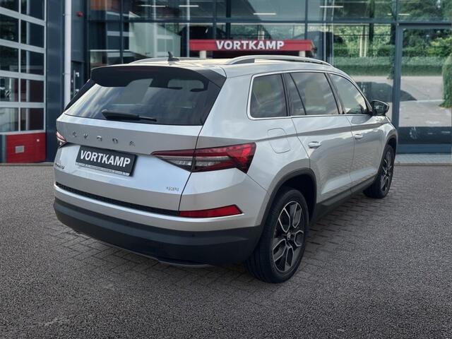 Skoda Kodiaq 2.0 TDI DSG STYLE 4X4 PANO-DAK/TREKHAAK/CAMERA/CRUISE/MEM/STOELVERW