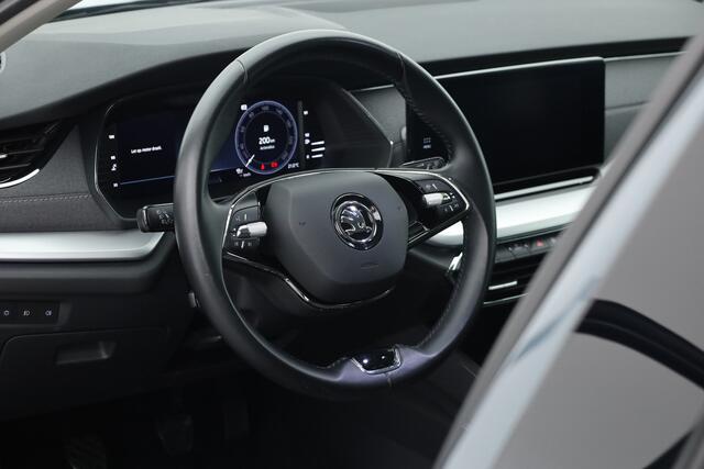 Skoda OCTAVIA Combi 1.5 TSI First Edition | Navi | Camera | Adapt. Cruise | Keyless | CarPlay | 18''