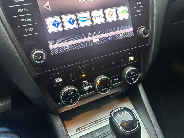 Skoda OCTAVIA Combi 1.0 TSI Greentech Ambition Business / AUTOMAAT / NAVI / STOELVERWARMING / CRUISE