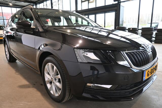 Skoda OCTAVIA Combi 1.0 TSI Greentech Business Edition Clima Cruise control Navigatie 1e Eigenaar Trekhaak Inruil mogelijk