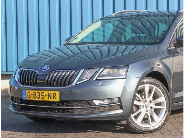 Skoda OCTAVIA Combi 120pk TDI Style ( 1ste eigenaar | Trekhaak | AUTOMAAT | LEER | Parkeersensoren | LED )