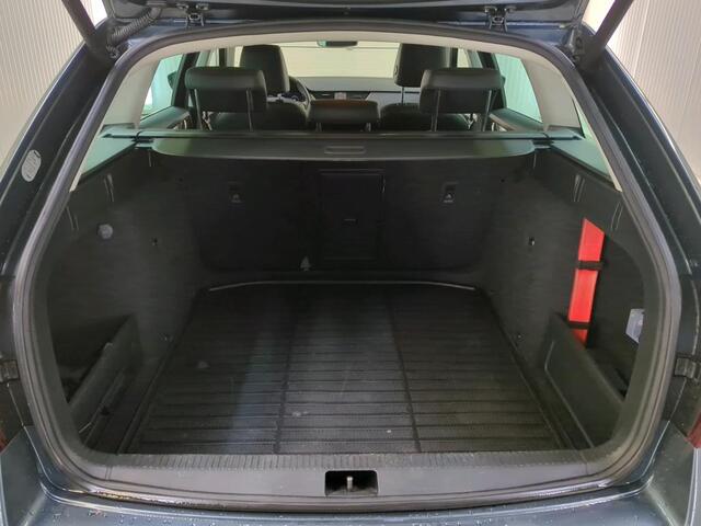 Skoda OCTAVIA Combi 1.0 TSI Gr. Clever Edition TREKHAAK AUTOMAAT CLIMA NAVI