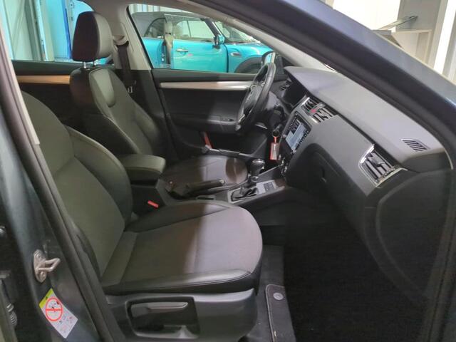 Skoda OCTAVIA Combi 1.0 TSI Gr. Clever Edition TREKHAAK AUTOMAAT CLIMA NAVI