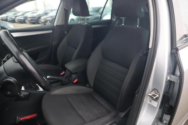 Skoda OCTAVIA Combi 1.0 TSI Business Edition 116PK Navigatie Camera Carplay Android Clima Adaptive Cruise 16 inch LMV