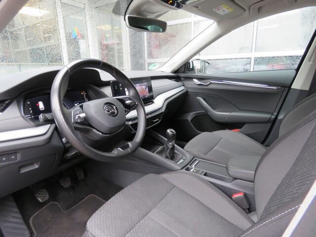 Skoda OCTAVIA Combi 1.0 TSI 110pk Business Edition Plus / Stoelverw. / Trekhaa