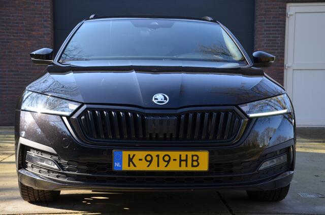 Skoda OCTAVIA Combi 1.0 e-TSI Sport Business Automaat/Navi/Pdc/Ecc/virtual dashboard/Apple Carplay/Android Auto/Privacy-Glass/18-Inch Lmv