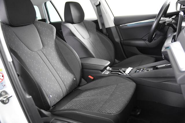 Skoda OCTAVIA Combi 1.0 TSI Style DSG*1ste Eigenaar*Navigatie*Stoelverwarming*Trekhaak