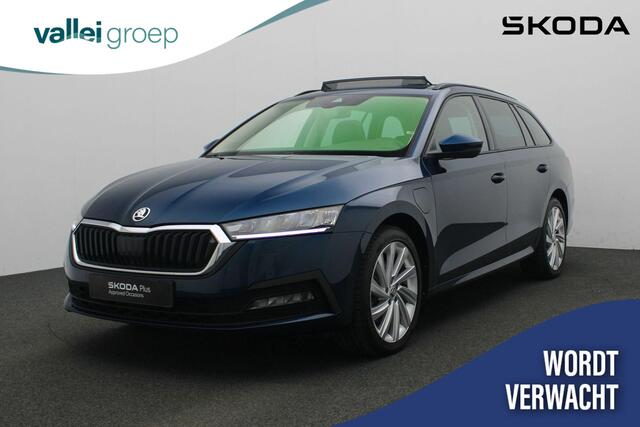 Skoda OCTAVIA Combi 1.4 TSI 204 pk DSG iV PHEV Business Edition Plus | Panoramadak | Stuur-/stoelverwarming | Navigatie | Keyless Entry | Parkeersensoren voor/achter