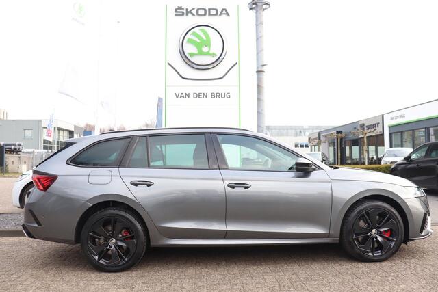 Skoda OCTAVIA Combi 1.4 TSI RS iV PHEV 245pk | Trekhaak | Adaptieve cruise control | Stoelverwarming voor & achter | Elektr. achterklep |