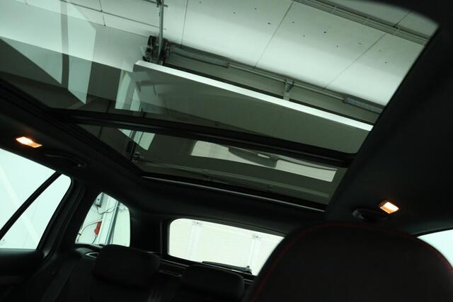 Skoda OCTAVIA 1.5 TSI Sport | Panoramadak | Stoelverwarming | Full LED | Sportstoelen | Carplay | Navigatie | PDC | Climate control