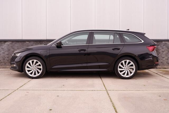 Skoda OCTAVIA Combi 1.4 TSI iV PHEV Business Edition | LED | Trekhaak | Navi | Camera | Carplay