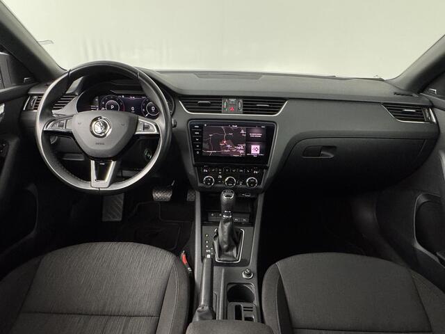 Skoda OCTAVIA 1.5 TSI Greentech Business Edition Plus Automaat | Schuif kanteldak | Climatronic | parkeersensoren | Trekhaak |