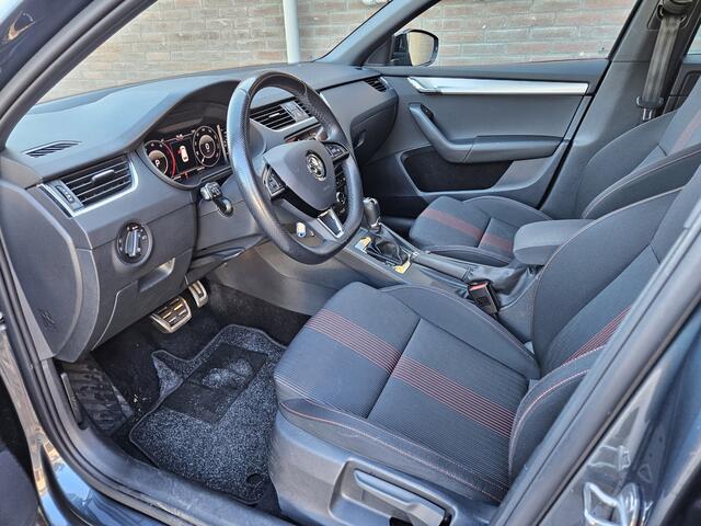 Skoda OCTAVIA Combi 1.6 TDI Greentech Sport Business