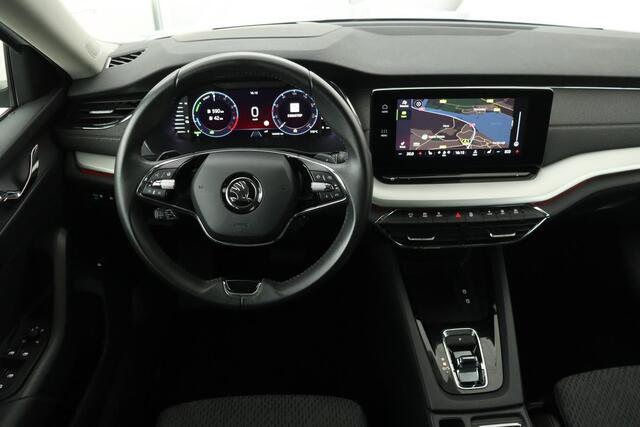 Skoda OCTAVIA 1.4 TSI iV PHEV Style | Head-Up | Massage | Stoel & achterbankverwarming | Camera | Carplay | Adaptive cruise | Full LED | Navigatie