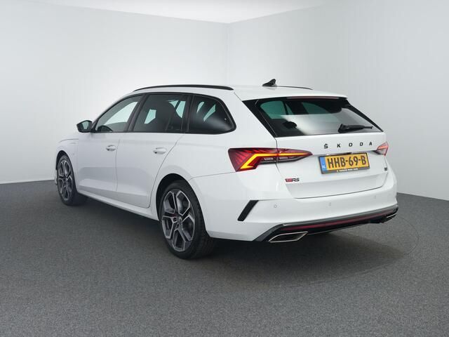 Skoda OCTAVIA Combi 1.4 TSI RS iV PHEV Business | Canton | Camera | ACC | winterpakket |
