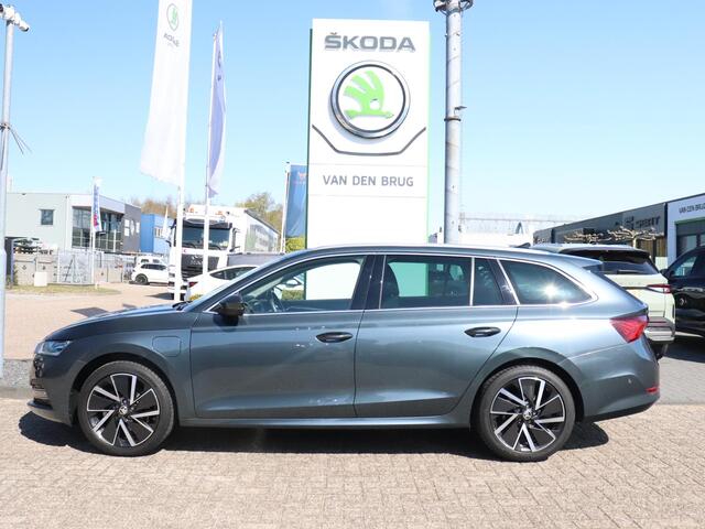 Skoda OCTAVIA Combi 1.4 TSI iV PHEV 204pk Business Edition Plus | Head-Up Display | Adaptieve cruise control | Achteruitrijcamera | Stoel- & stuurverwarming |