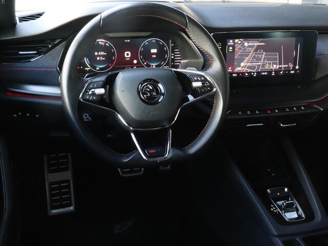 Skoda OCTAVIA Combi 1.4 TSI RS iV PHEV 245pk | Head-Up Display | CANTON audio | Achteruitrijcamera | Elektrische achterklep | Adaptieve Cruise Control |