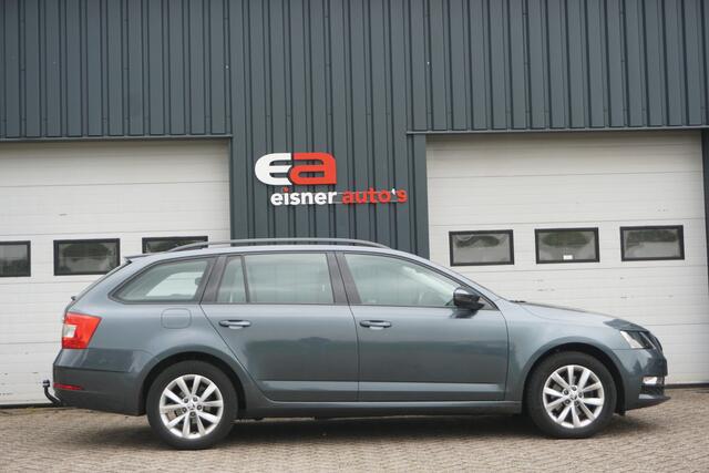 Skoda OCTAVIA Combi 1.0 TSI Greentech Ambition | TREKHAAK | CARPLAY| ECC | NAVI |