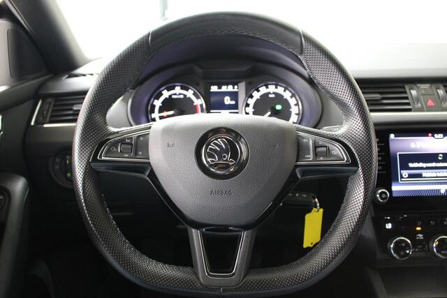 Skoda OCTAVIA Combi 1.5 TSI DSG Greentech Sport Business Navigatie | 18" Velgen | Led |