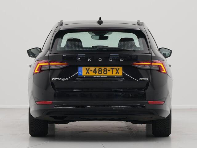 Skoda OCTAVIA Combi 1.0 e-TSI 110pk DSG Business Edition Trekhaak Navigatie Pdc Clima